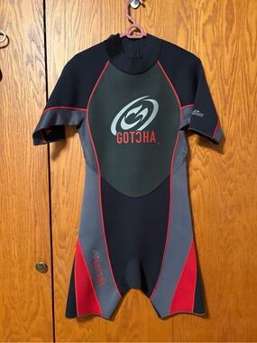 GOTCHA Men's Short Sleeve Swim Trunks Wetsuit - Black/Gray/Red